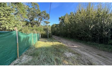 LOTE EN LAS GAVIOTAS