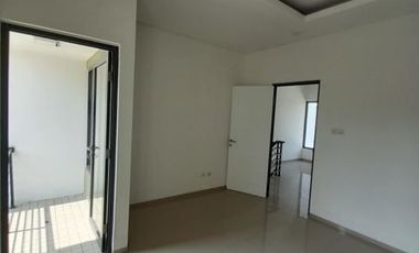 Rumah Dekat Green Lake City