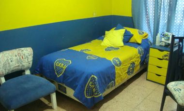 BURZACO: CASA DE 3 DORMITORIOS CON DPTO AL FONDO * APTA CREDITO*