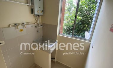 apartamento en arriendo en la loma del indio. Cod A66727