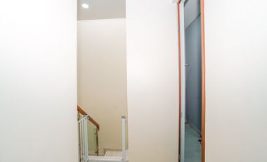 Rumah Carport Luas 6 menit ke RSU Brawijaya Sawangan Siap Huni J-42815