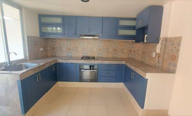 VENTA CASA RESIDENCIAL EN LA RECTA A CHOLULA CON LOFT