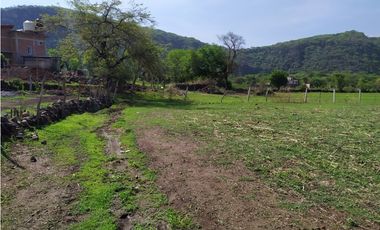 Terreno 2,000 m² en San Andrés de la Cal, municipio de Tepoztlán, Mor.