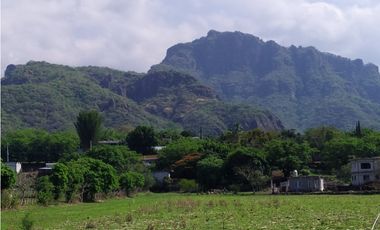 Terreno 2,000 m² en San Andrés de la Cal, municipio de Tepoztlán, Mor.
