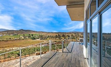 6000 m2 VIÑEDOS CON CASAS EN VALLE DE GUADALUPE