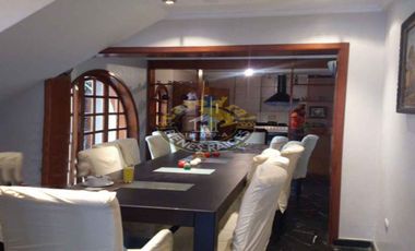 Casa de venta en Centro de Cuenca – código:11711