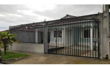 ALQUILO CASA EN ARRAIJAN JUAN DEMOTENES GREEN VILLAGE  3R