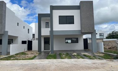 Venta Casa Privada Tamora con paneles solares en Conkal, Yucatán