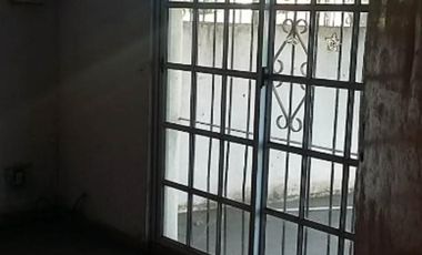 VENTA -  CHALET PH de 6 AMBIENTES - IDEAL DOS FAMILIAS - MORON