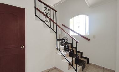 casa en venta en villas de la pampa. Cod V14085