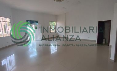 oficina en arriendo en la campana. Cod A13785