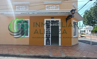 oficina en arriendo en la campana. Cod A13785