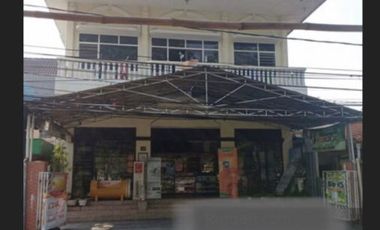 Rumah hook di jalan raya sukomanunggal SBY barat