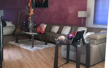 Espectacular casa con bungalow para visitas
