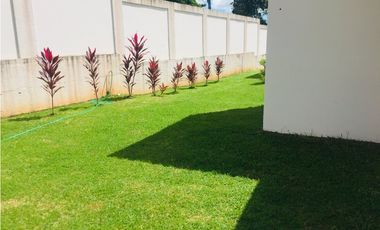 SEA CONFIABLE VENTE Casa en Venta Spring Gardens
