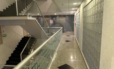 Oficina en renta en Bosques de las Palmas