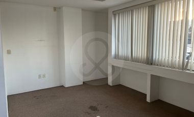 Oficina en renta en Bosques de las Palmas