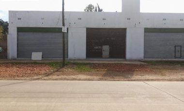 GRAN PREDIO EN GENERAL RODRIGUEZ 1900 M2 , GALPON, 2 LOCALES COMERCIALES, PLAYON DE MANIOBRAS, CASA DE CUIDADORES