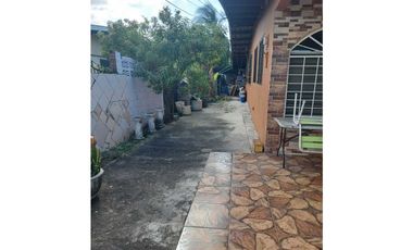 VENTA CASA EN VILLA LUCRE 3 RE 227 M2