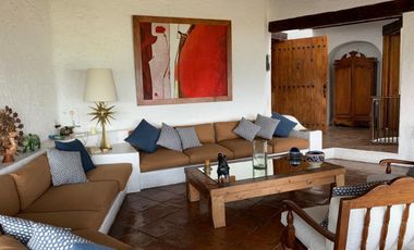Renta mensual de Casa en el pueblo (Valle de Bravo)