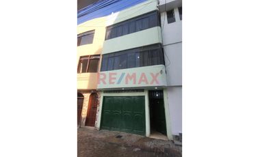 Venta De Casa De 4 Pisos En Huanchaco
