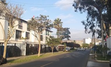 Terrenos Residenciales Venta AV. Monterrico Chico - SANTIAGO DE SURCO