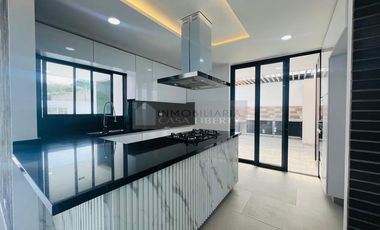 casa en venta en via autopista internacional. Cod V103074