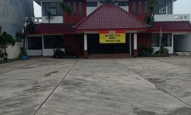 Dijual Tanah dan Bangunan Pinggir Jalan Cikarang-Cibarusah, Lokasi bagus dan Strategis