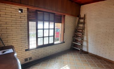 VENTA PH 3 AMBIENTES SARANDI CON QUINCHO