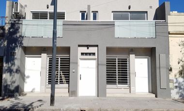 (RETASADO) A ESTRENAR PH 2 Ambientes 1º Terraza Parrilla Baño Completo. Dormitorio c/Placard  de Categoria