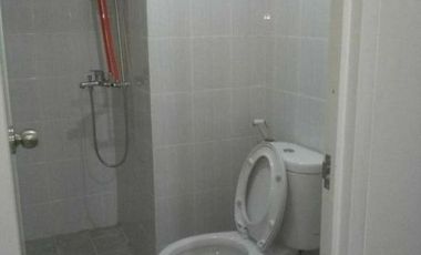 Apt. Puncak Dharmahusada Full Furnished Mewah Baru Gress 100%