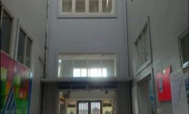 Rumah ex tempat bimbingan belajar luas 440 m di raya gayungsari harga nego