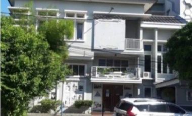 Rumah ex tempat bimbingan belajar luas 440 m di raya gayungsari harga nego