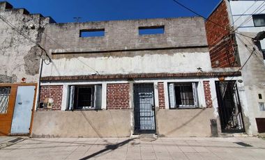 Departamento Tipo Casa en venta en Lanus Este