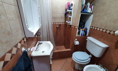 Departamento Tipo Casa en venta en Lanus Este