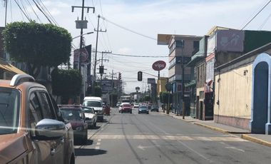 PARA INVERSIONISTA: 2 niveles PB locales , cerca del centro de Texcoco.