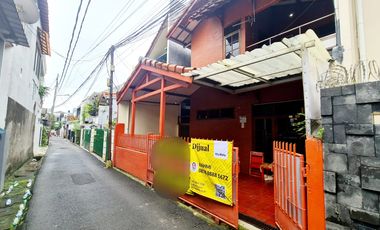 Rumah 2 Lantai 4 Kamar Tidur Lokasi Tebet Jaksel