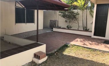 SE VENDE AMPLIA CASA EN EL DORADO AM