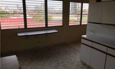 SE VENDE AMPLIA CASA EN EL DORADO AM