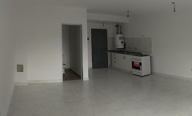 DEPARTAMENTO PLANTA BAJA ZONA DON BOSCO / COCHERA CUBIERTA