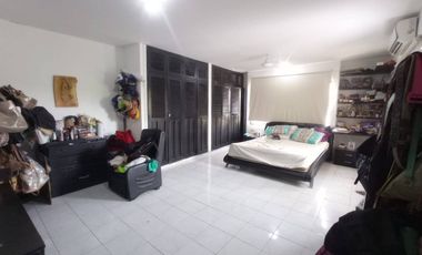 CASA EN VENTA BARRIO LA CASTELLANA|1347
