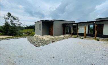 Finca en venta El carmen de viboral Sector Quirama SE ENTREGA RENTANDO