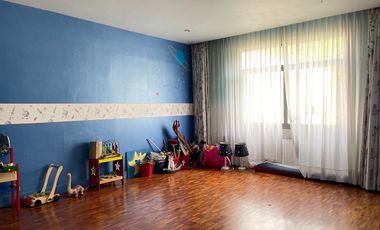 Extraordinaria casa con gran ubicación.
