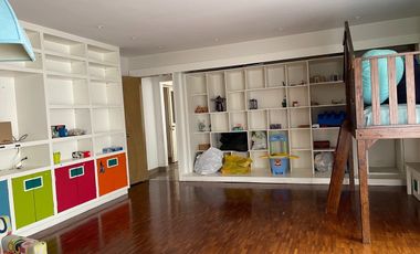 Extraordinaria casa con gran ubicación.