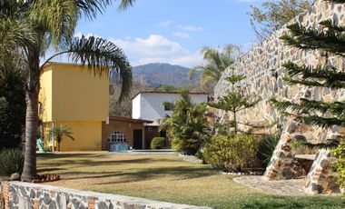 Quinta amueblada en venta, ideal para negocio