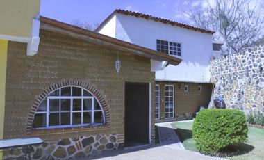 Quinta amueblada en venta, ideal para negocio