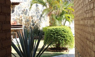Quinta amueblada en venta, ideal para negocio