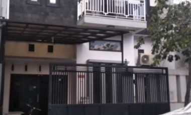 Rumah Siap Huni 3 Lantai Di Blimbing Kota Malang
