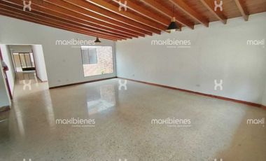 comercial (casa para comercio) en arriendo en la castellana. Cod A67792