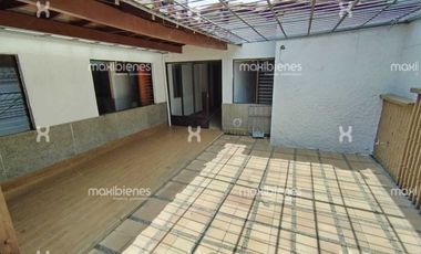 comercial (casa para comercio) en arriendo en la castellana. Cod A67792